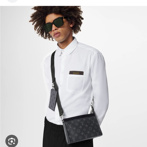 New Louis Vuitton Monogram Eclipse wallet card holder - Picture 4 of 10